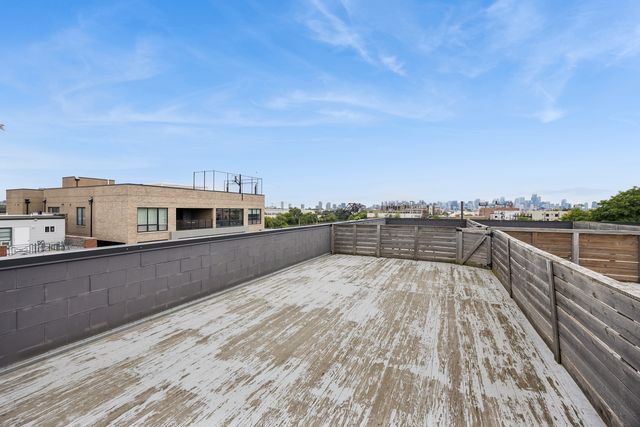2324 N Winchester Avenue 102, Chicago, IL 60614