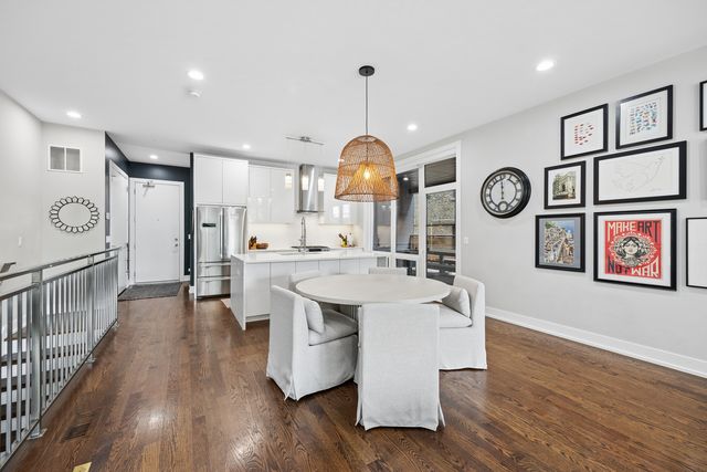 2324 N Winchester Avenue 102, Chicago, IL 60614