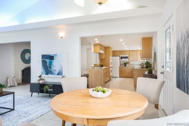 13933 Recuerdo Dr, Del Mar, CA 92014