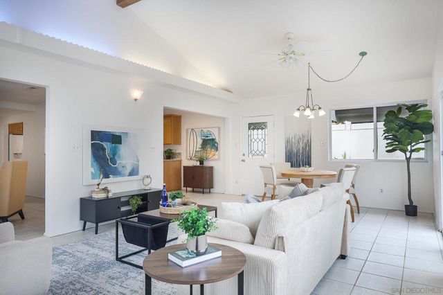 13933 Recuerdo Dr, Del Mar, CA 92014