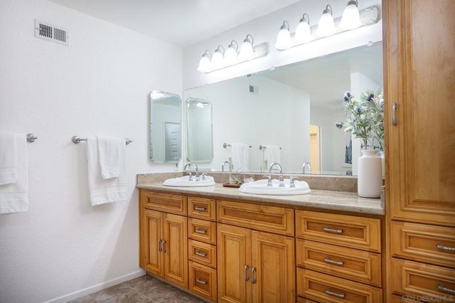 13933 Recuerdo Dr, Del Mar, CA 92014