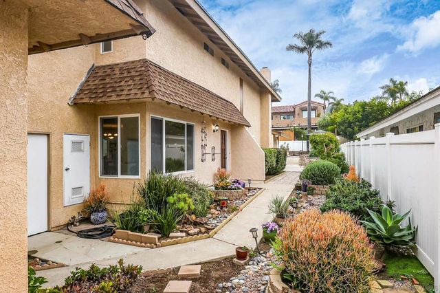 13933 Recuerdo Dr, Del Mar, CA 92014