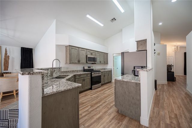 5312 Bright Sky Court, Las Vegas, NV 89130