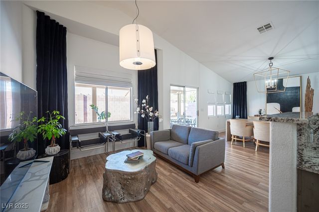 5312 Bright Sky Court, Las Vegas, NV 89130