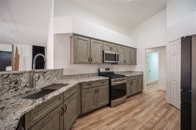 5312 Bright Sky Court, Las Vegas, NV 89130