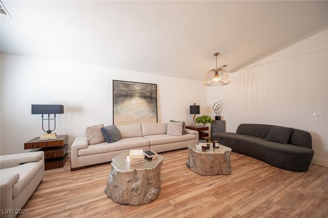 5312 Bright Sky Court, Las Vegas, NV 89130