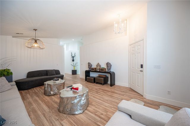 5312 Bright Sky Court, Las Vegas, NV 89130