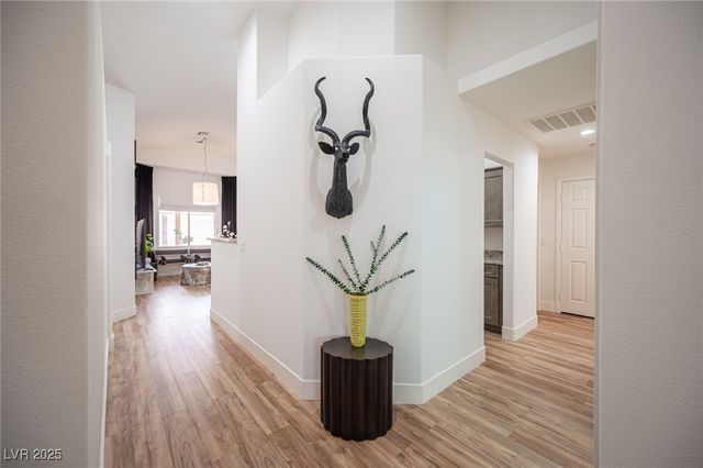 5312 Bright Sky Court, Las Vegas, NV 89130