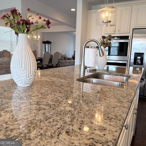 524 Lance View Lane, Lawrenceville, GA 30045