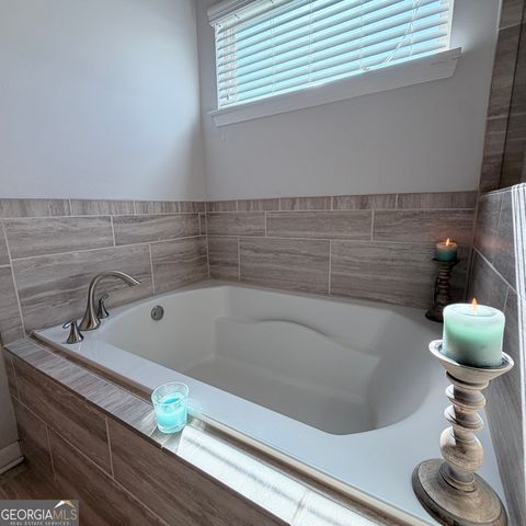 524 Lance View Lane, Lawrenceville, GA 30045