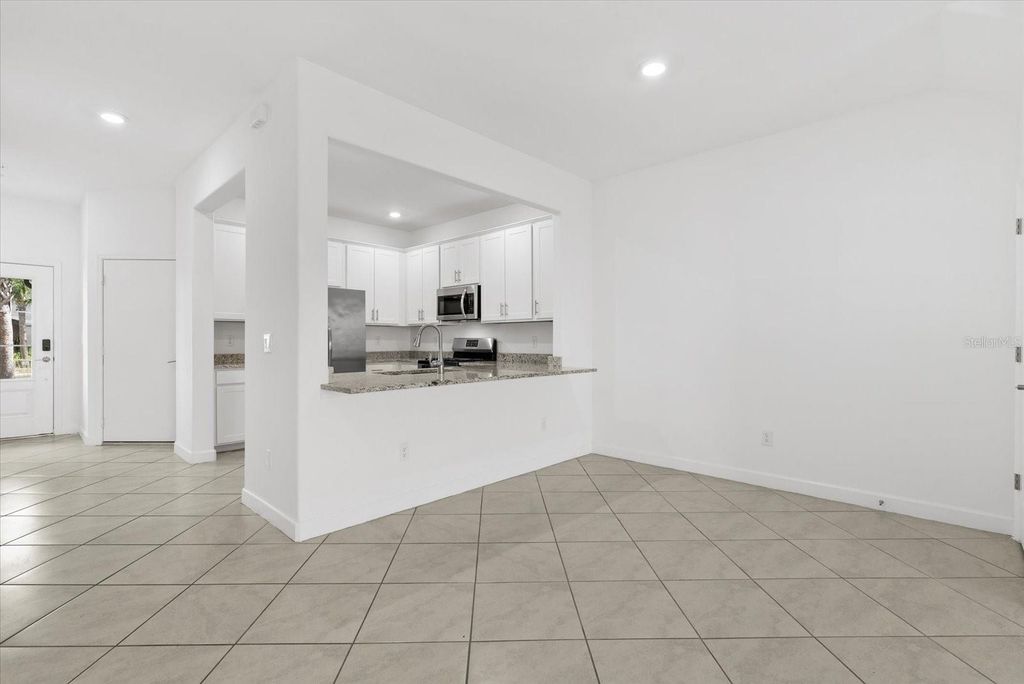 Image 12 of property listing at 15171 SUNNY DAY DRIVE, Bradenton, FL 34211