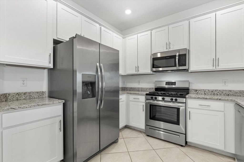 Image 13 of property listing at 15171 SUNNY DAY DRIVE, Bradenton, FL 34211