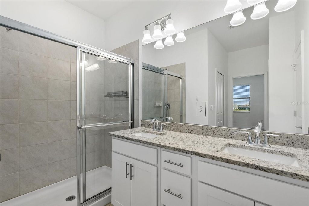 Image 19 of property listing at 15171 SUNNY DAY DRIVE, Bradenton, FL 34211