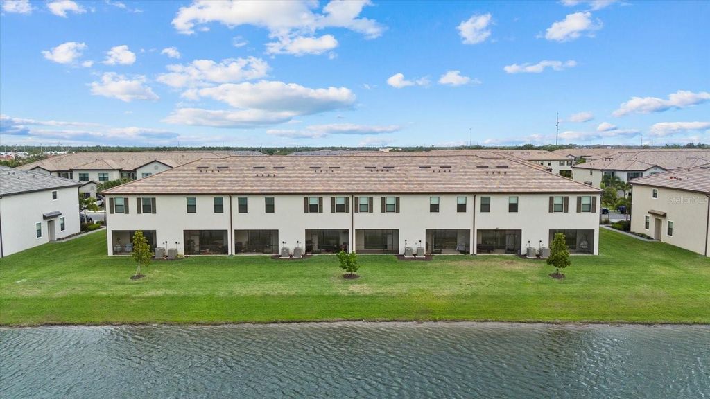 Image 29 of property listing at 15171 SUNNY DAY DRIVE, Bradenton, FL 34211
