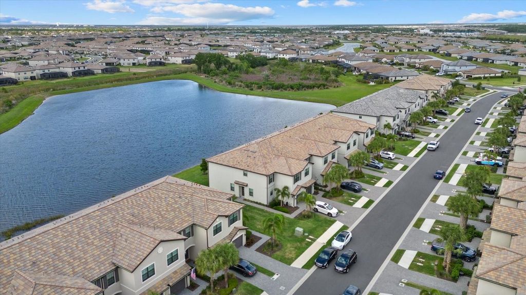 Image 32 of property listing at 15171 SUNNY DAY DRIVE, Bradenton, FL 34211
