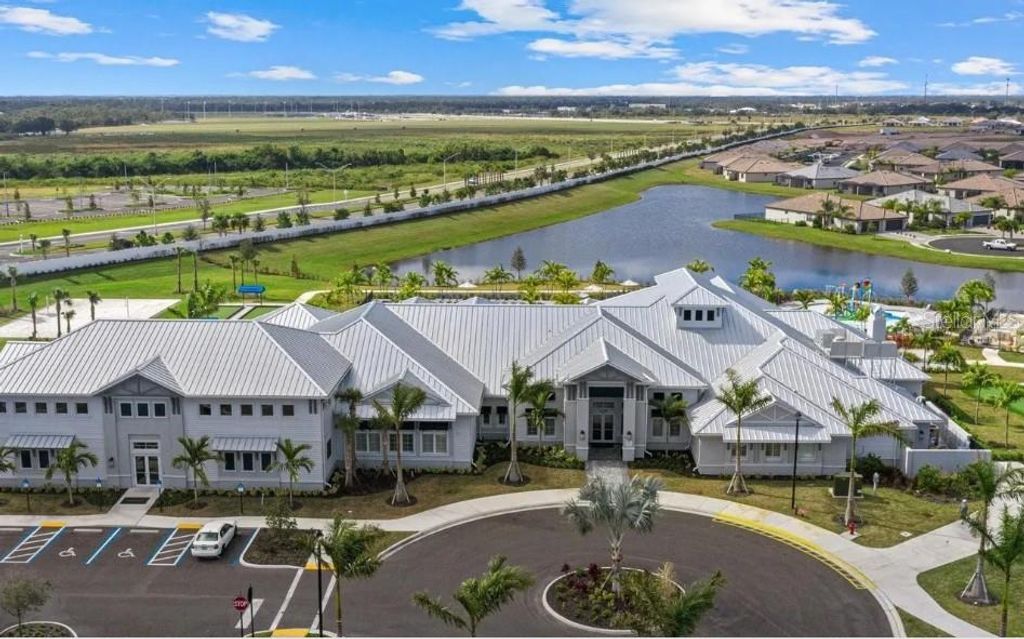 Image 33 of property listing at 15171 SUNNY DAY DRIVE, Bradenton, FL 34211