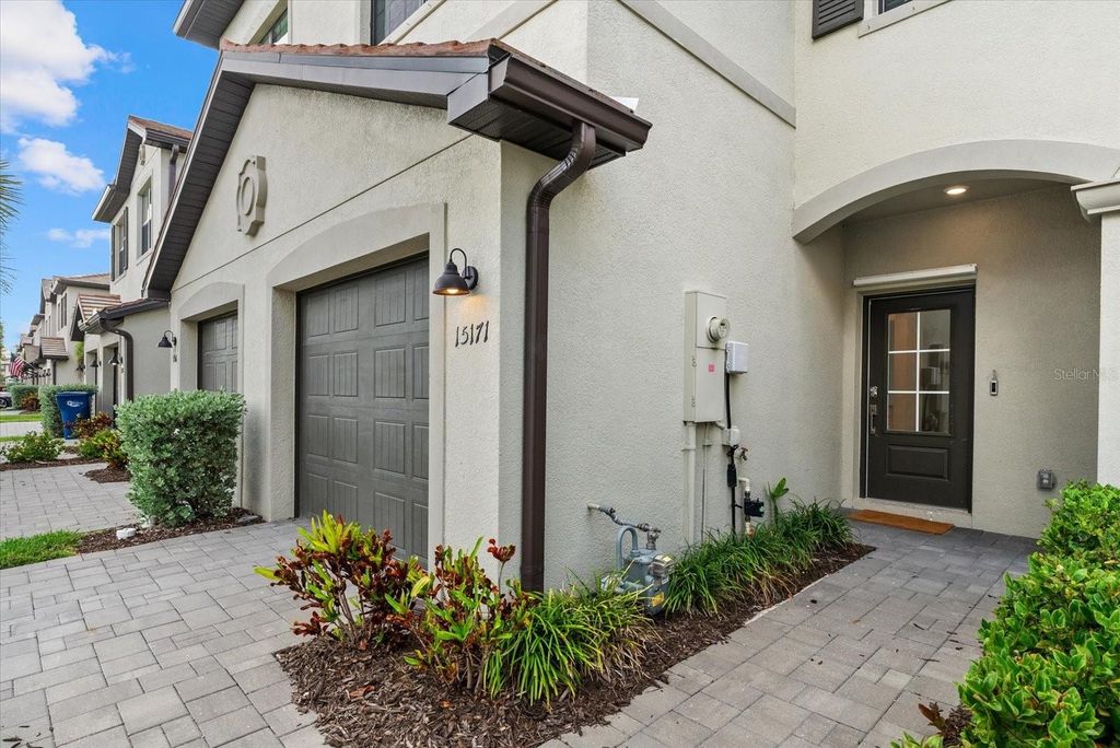 Image 6 of property listing at 15171 SUNNY DAY DRIVE, Bradenton, FL 34211
