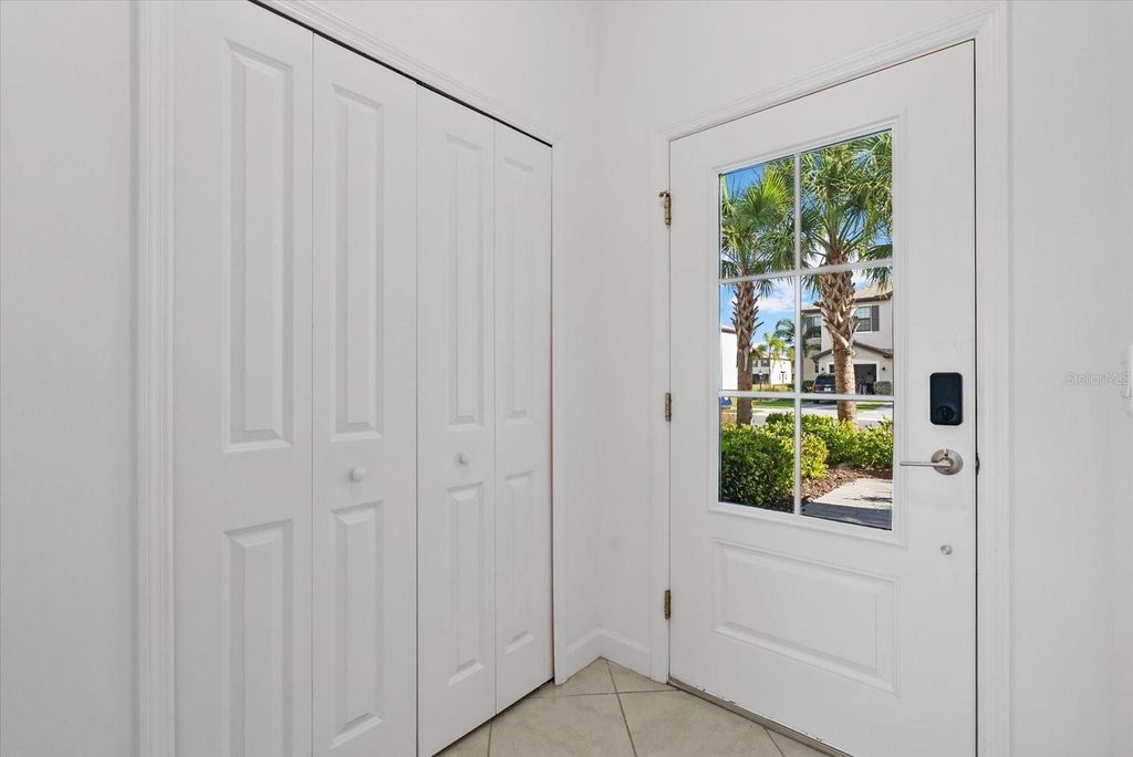 Image 9 of property listing at 15171 SUNNY DAY DRIVE, Bradenton, FL 34211
