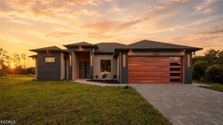 3305 32nd ST W, Lehigh Acres, FL 33971