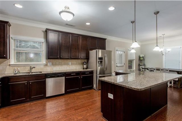 4025 Hunters Walk Way, Cumming, GA 30028