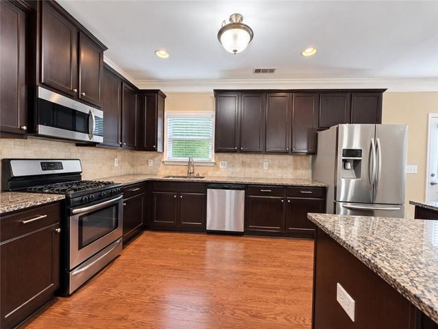 4025 Hunters Walk Way, Cumming, GA 30028