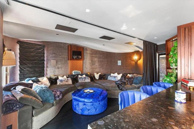 3709 Ocean Front Walk, San Diego, CA 92109