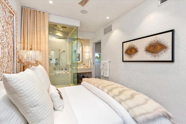 3709 Ocean Front Walk, San Diego, CA 92109