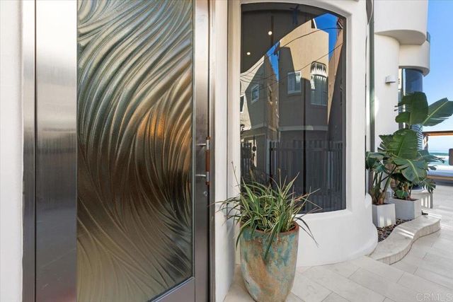 3709 Ocean Front Walk, San Diego, CA 92109