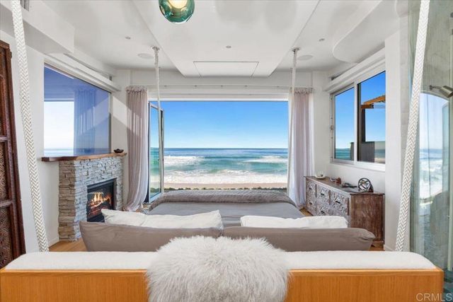 3709 Ocean Front Walk, San Diego, CA 92109