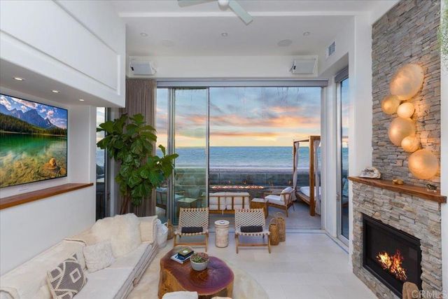 3709 Ocean Front Walk, San Diego, CA 92109