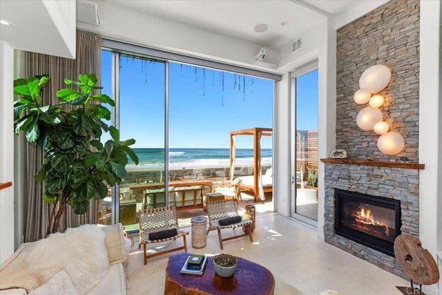 3709 Ocean Front Walk, San Diego, CA 92109