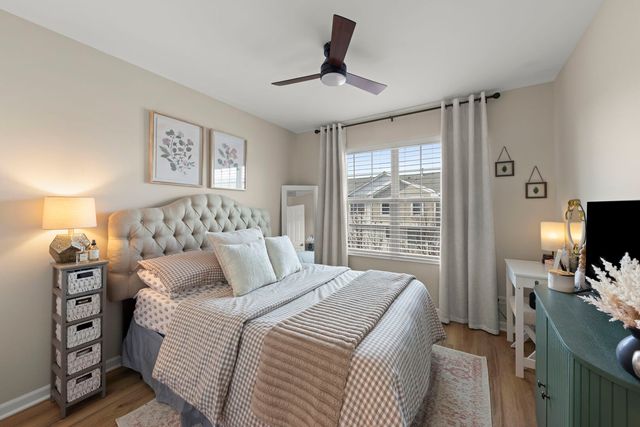 0N082 Forsythe Court, Winfield, IL 60190