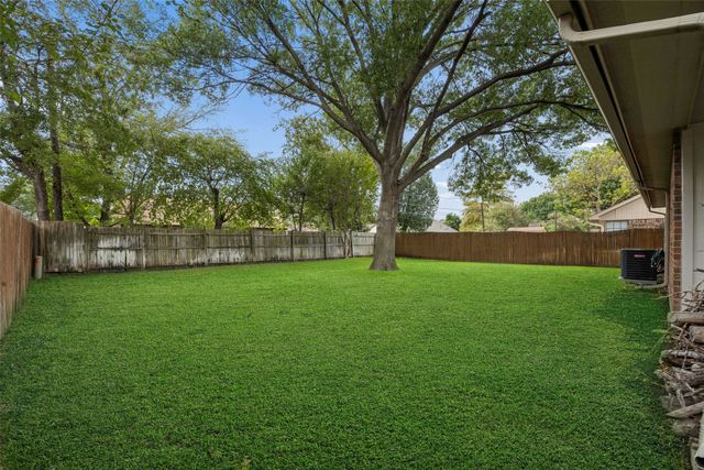 2312 Havenwood Drive, Arlington, TX 76018