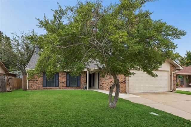 2312 Havenwood Drive, Arlington, TX 76018