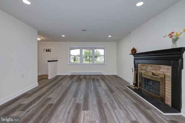 130 DORCHESTER DR, Southampton Twp, NJ 08088