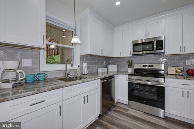 130 DORCHESTER DR, Southampton Twp, NJ 08088