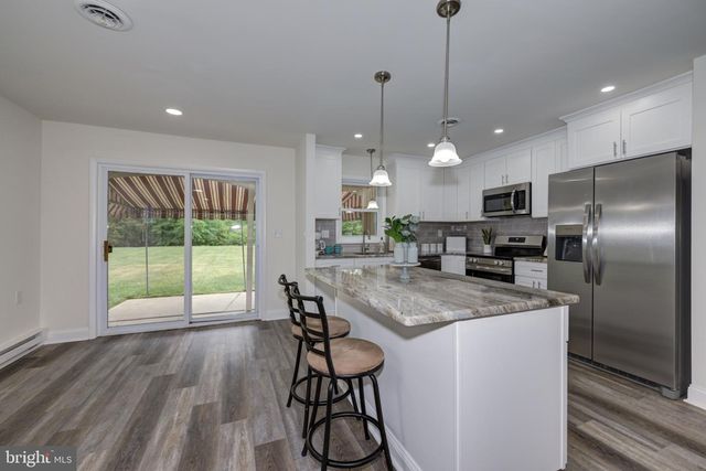 130 DORCHESTER DR, Southampton Twp, NJ 08088