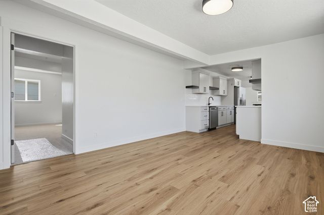 2967 W APPLETON DR, West Valley City, UT 84119