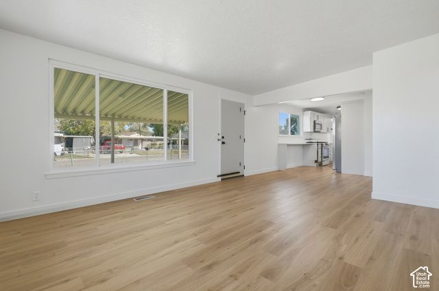 2967 W APPLETON DR, West Valley City, UT 84119