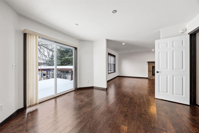 1505 Rock Island Drive, Ely, IA 52227