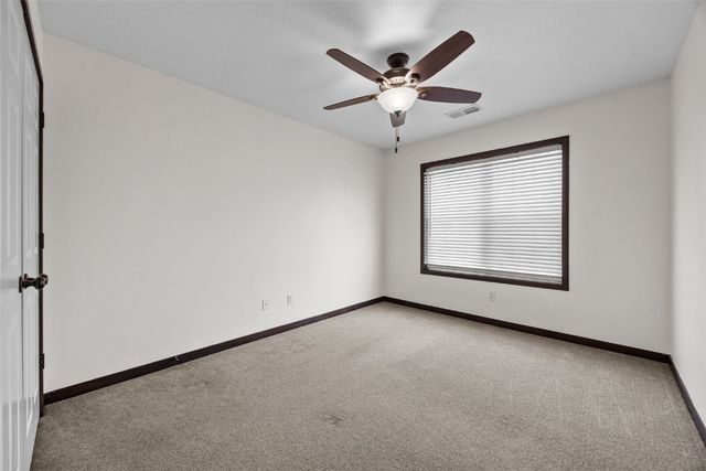 1505 Rock Island Drive, Ely, IA 52227