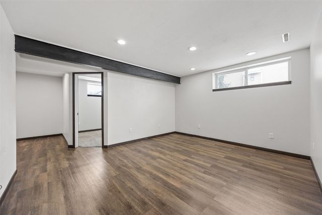 1505 Rock Island Drive, Ely, IA 52227