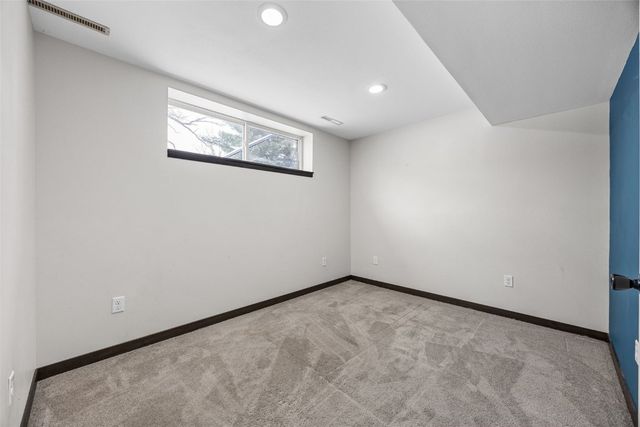 1505 Rock Island Drive, Ely, IA 52227