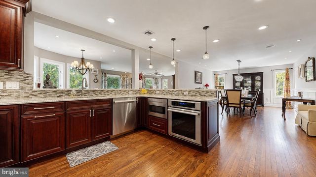 107 HOLLY LN, Linwood, NJ 08221