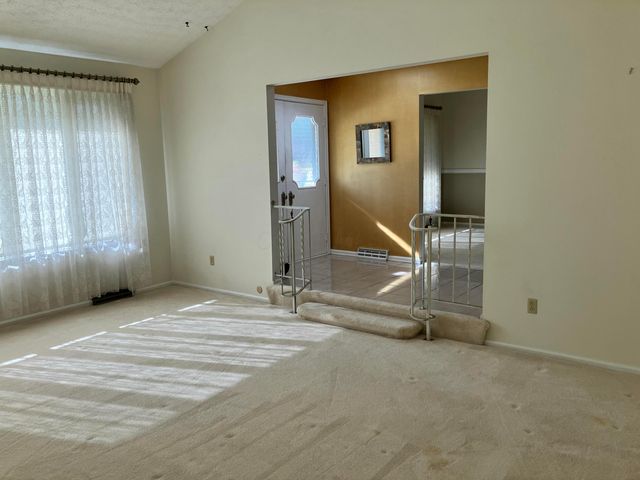 5850 Forestview Drive, Columbus, OH 43213