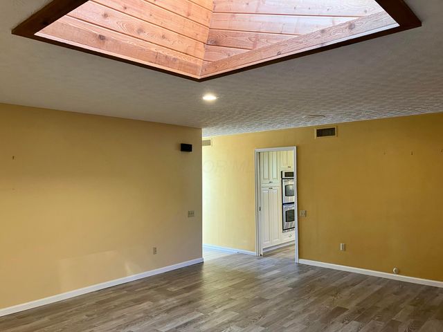 5850 Forestview Drive, Columbus, OH 43213