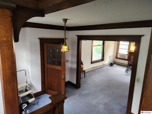 3317 Woolworth Avenue, Omaha, NE 68105