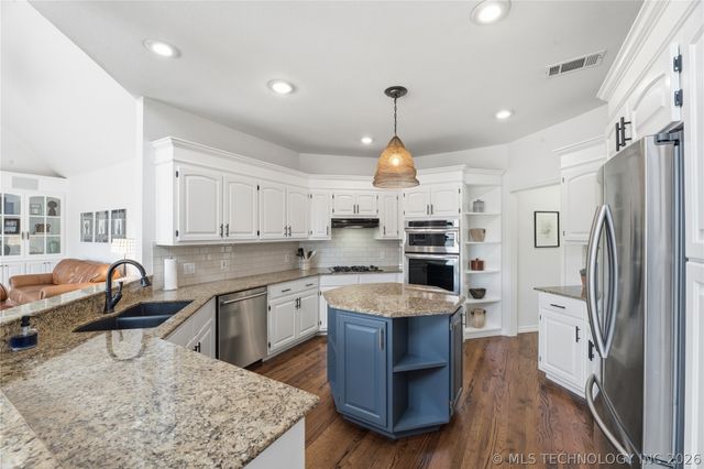 12601 E 79th Street N, Owasso, OK 74055