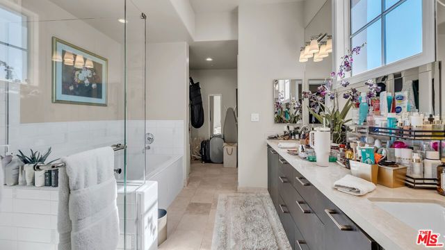 611 Caruso Avenue, Glendale, CA 91210