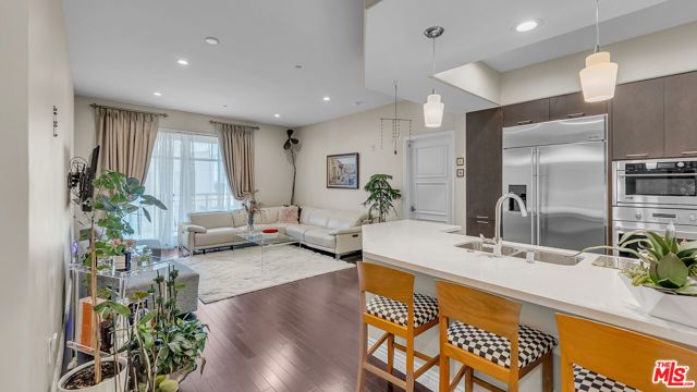 611 Caruso Avenue, Glendale, CA 91210